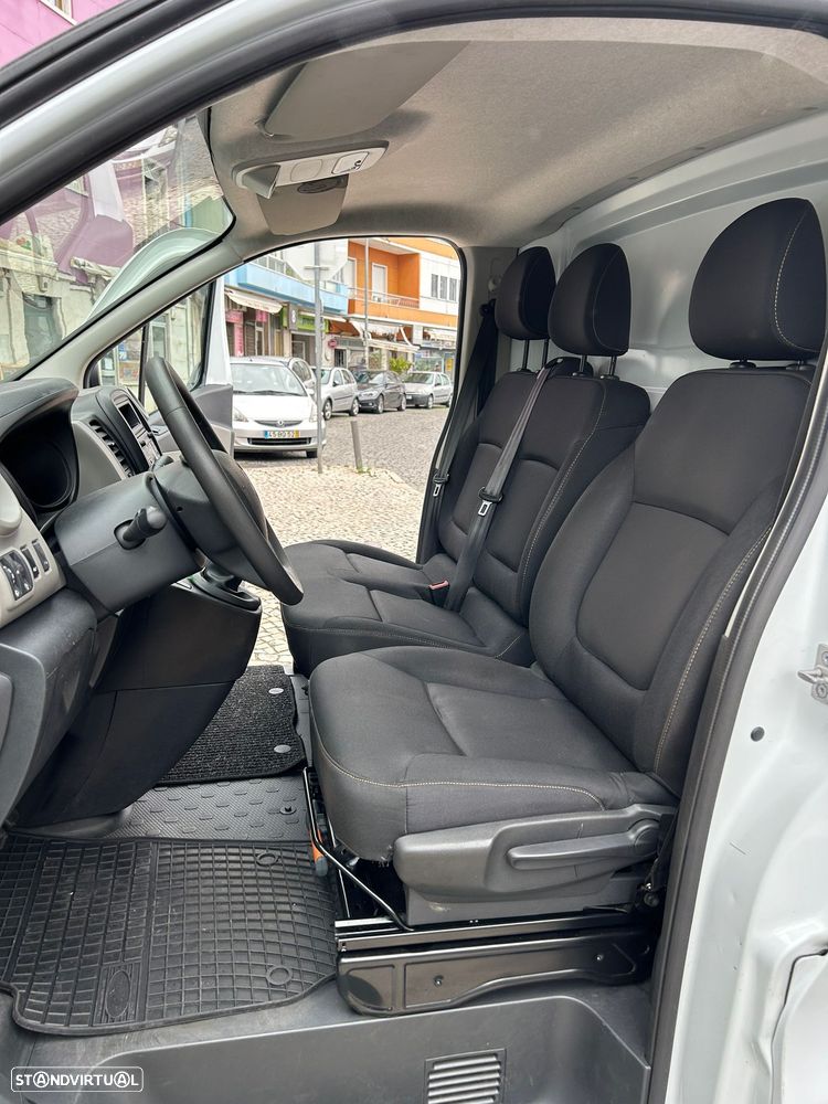 Renault Trafic - 22
