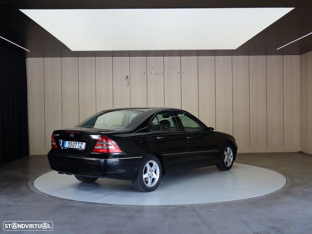 Mercedes-Benz C 220 - 6