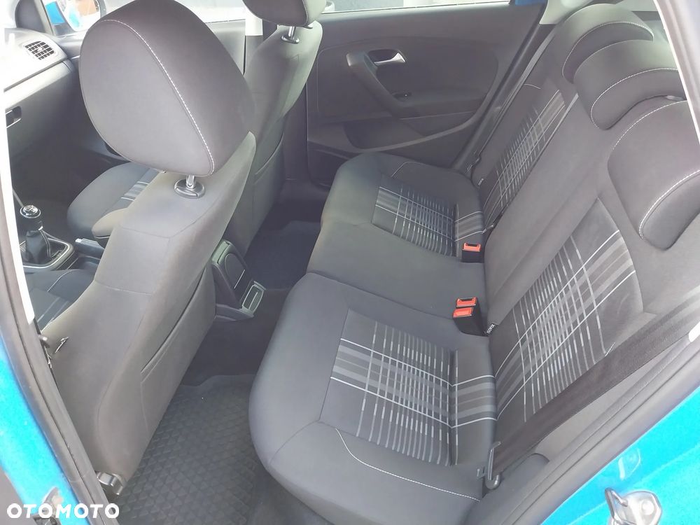 Volkswagen Polo 1.2 TSI Blue Motion Technology Lounge - 17