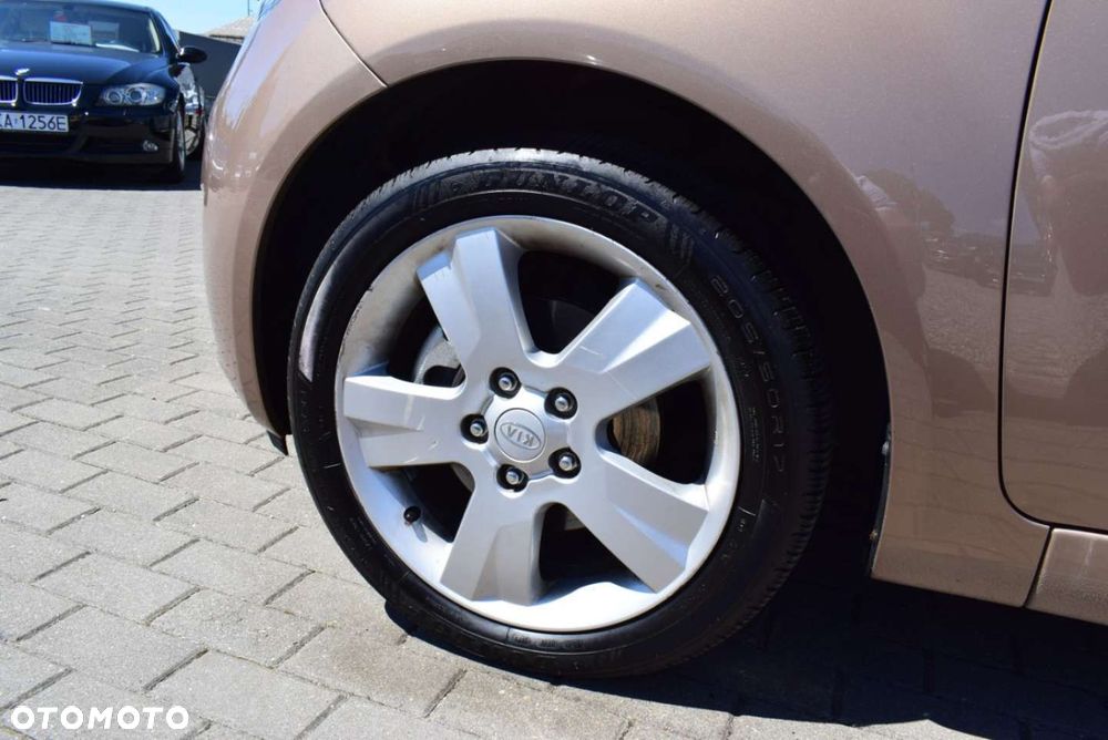 Kia Venga - 32