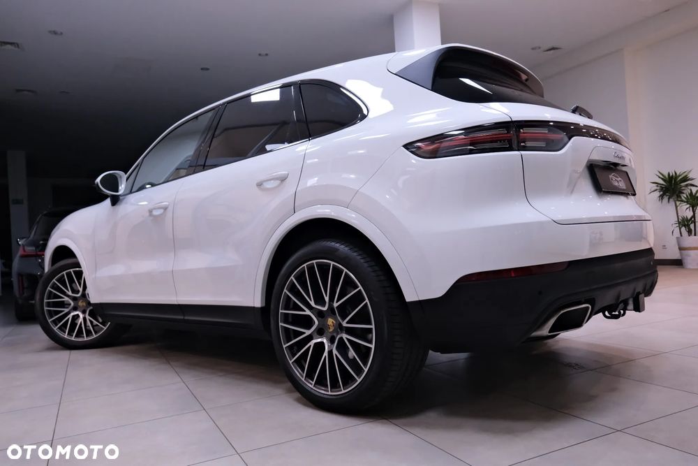 Porsche Cayenne - 21