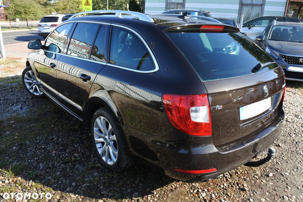 Skoda Superb Combi 2.0 TDI DSG L&K - 3