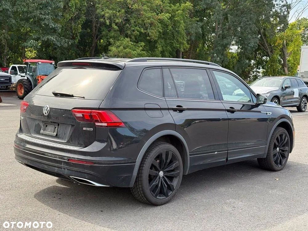 Volkswagen Tiguan - 8