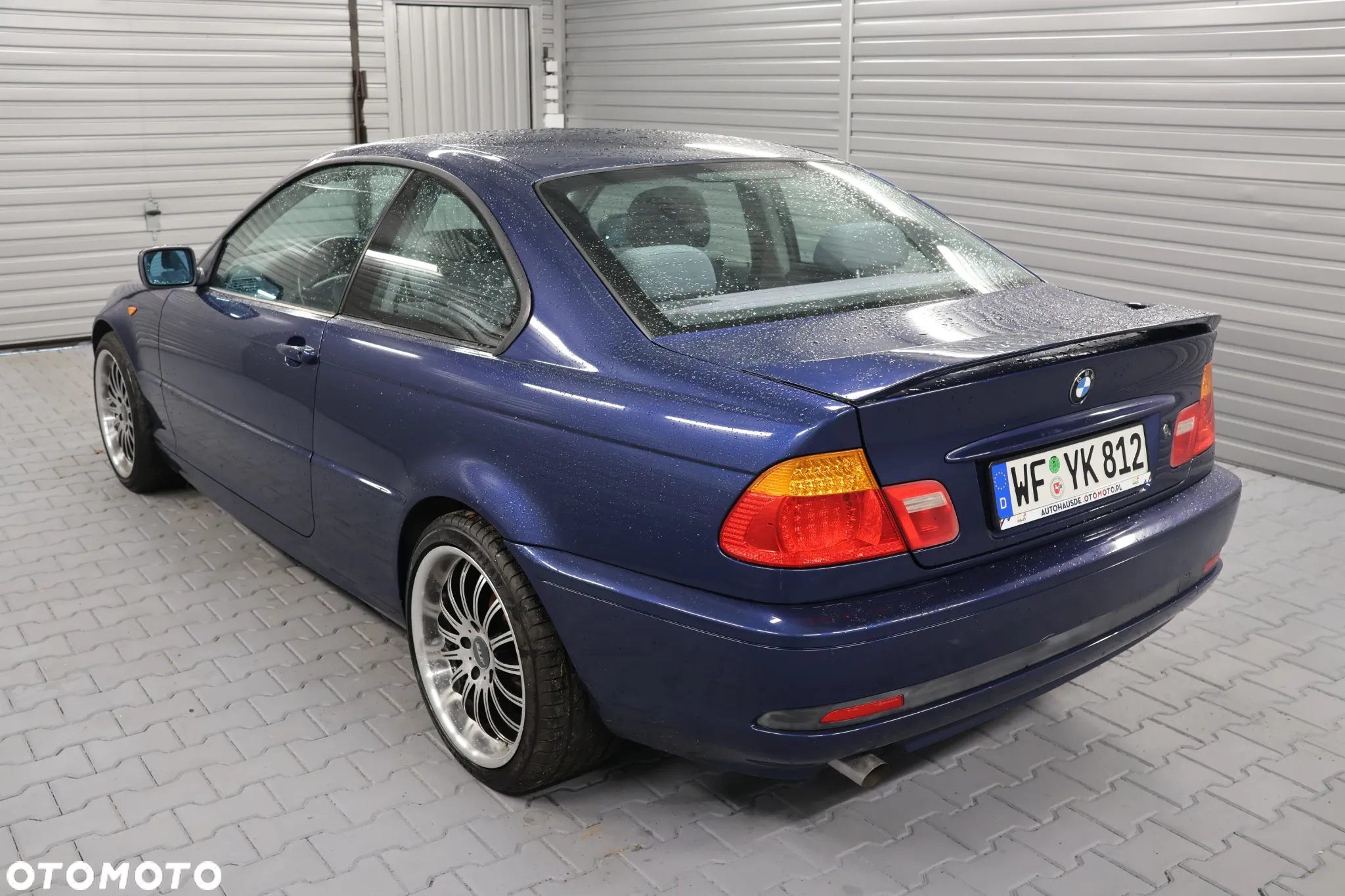BMW Seria 3 318i - 4