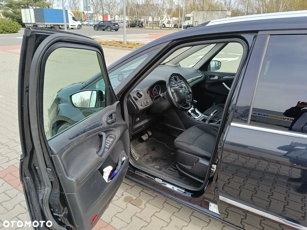 Ford Galaxy 2.0 T Ghia - 10