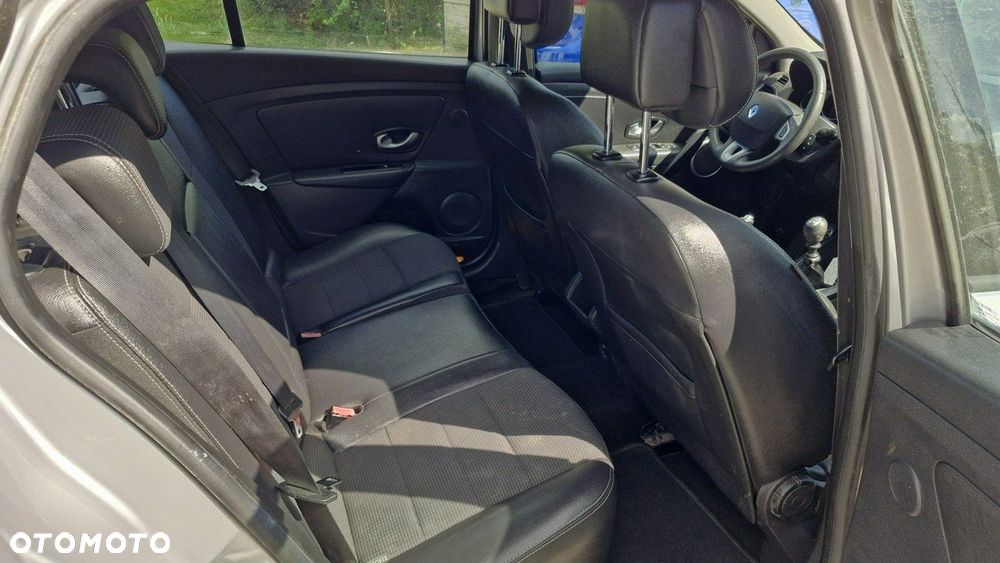 Renault Megane Grandtour dCi 130 FAP BOSE Edition - 14