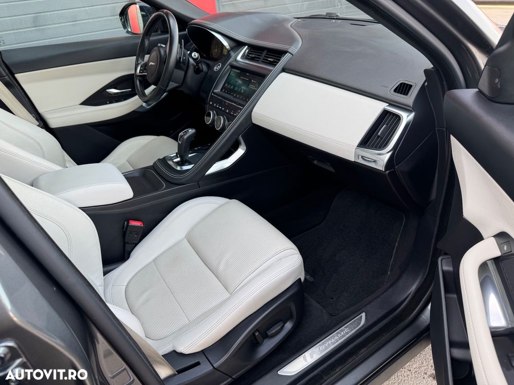 Jaguar E-Pace P200 AWD R-Dynamic S - 25