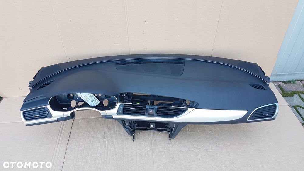 KONSOLA DESKA ROZDZIELCZA KOKPIT AUDI A6 S6 C7 4G 12- ORYGINAŁ