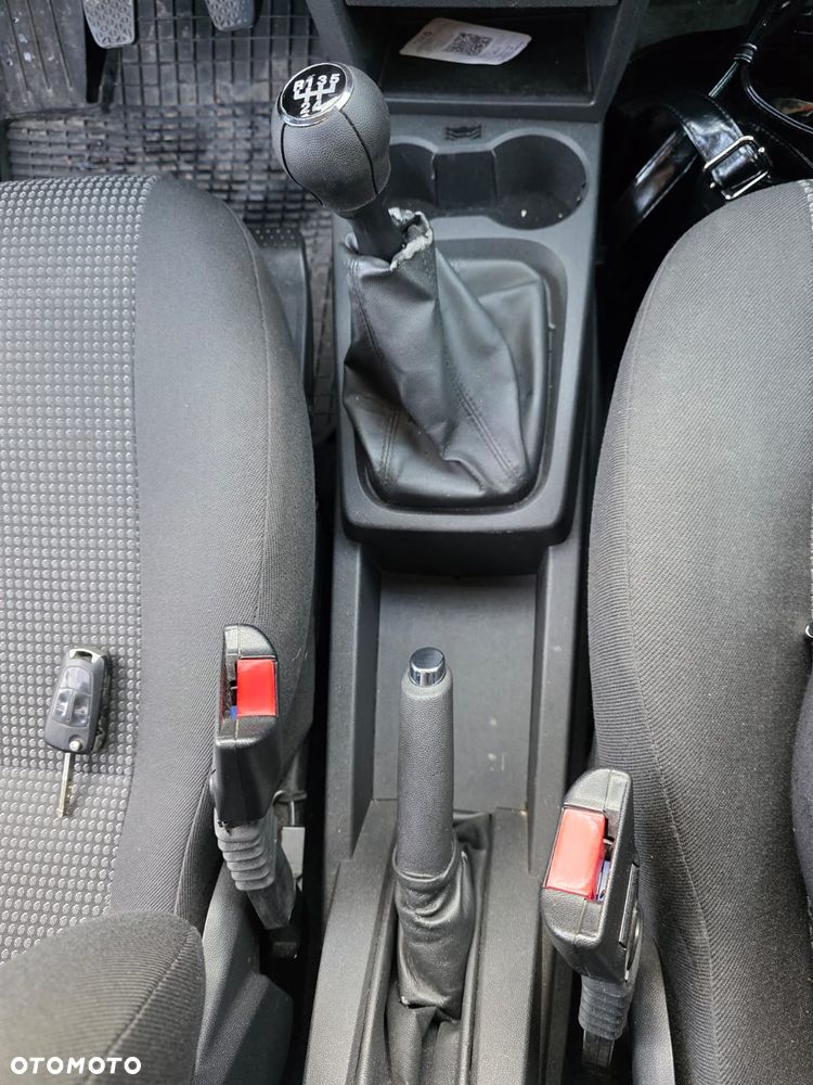 Opel Meriva - 24