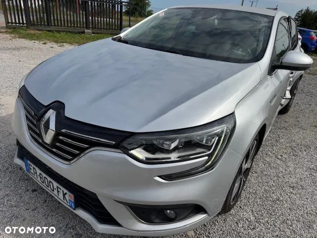 Renault Megane ENERGY TCe 130 EDC BOSE EDITION - 10