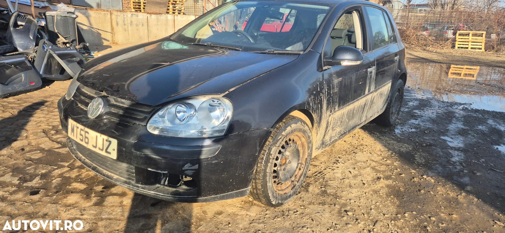 Piese auto Vw Golf 5 1.6 FSi benzina hatchback - negru - 3