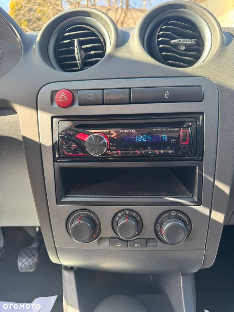 Seat Ibiza SC 1.4 16V Reference - 8