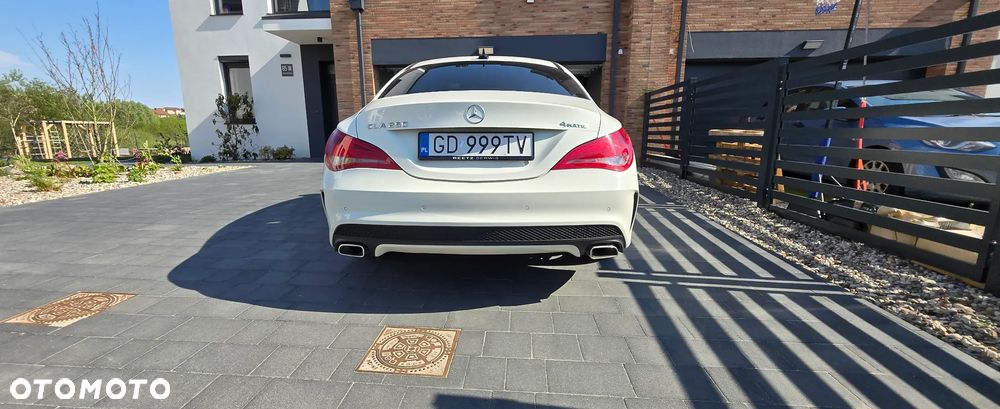 Mercedes-Benz CLA 250 4Matic 7G-DCT AMG Line - 9