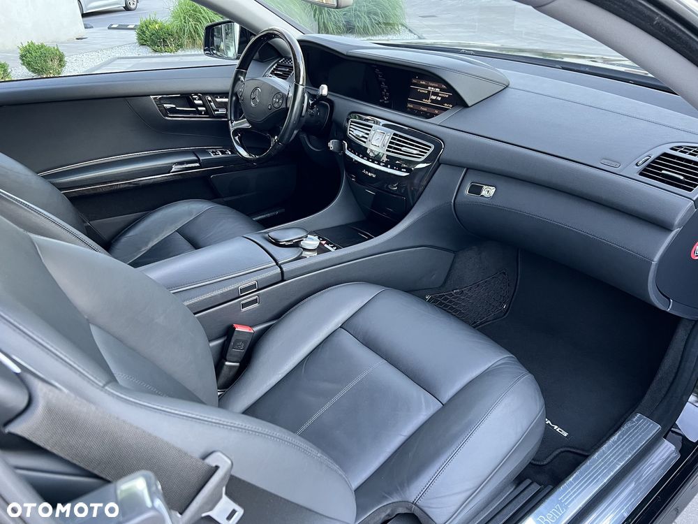 Mercedes-Benz CL 500 4-Matic BlueEff - 29