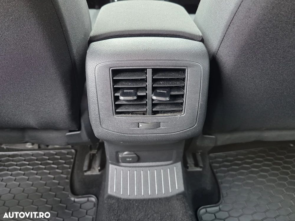 Volkswagen T-ROC 1.0 TSI Base - 21