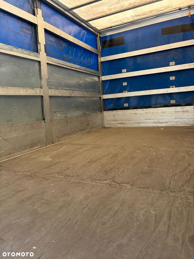 Mercedes-Benz Sprinter 907.235 - 23