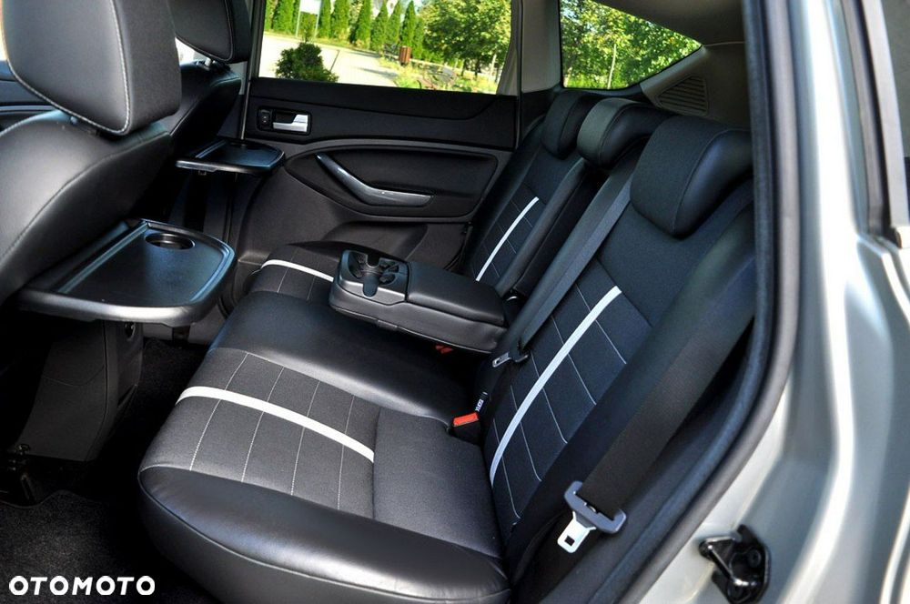 Ford Kuga 2.0 TDCi 2x4 Trend - 9