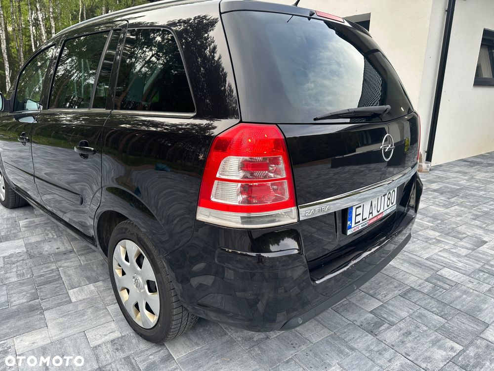 Opel Zafira 1.8 Cosmo - 2