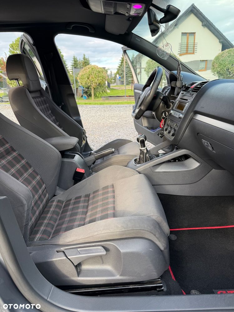 Volkswagen Golf 2.0 TSI GTI - 17