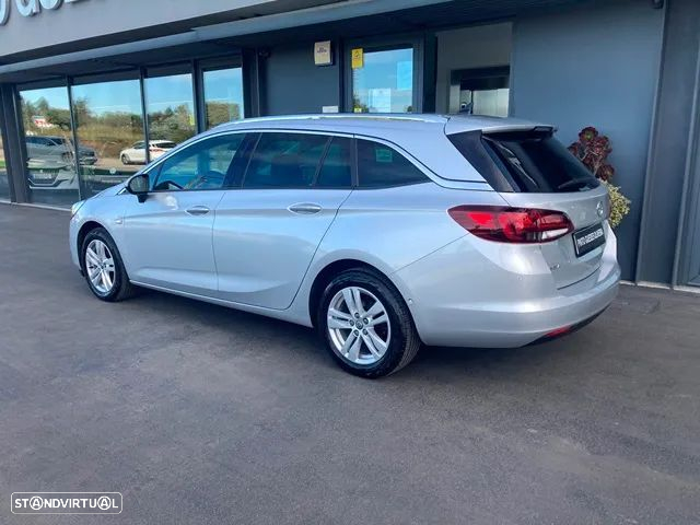 Opel Astra Sports Tourer - 6