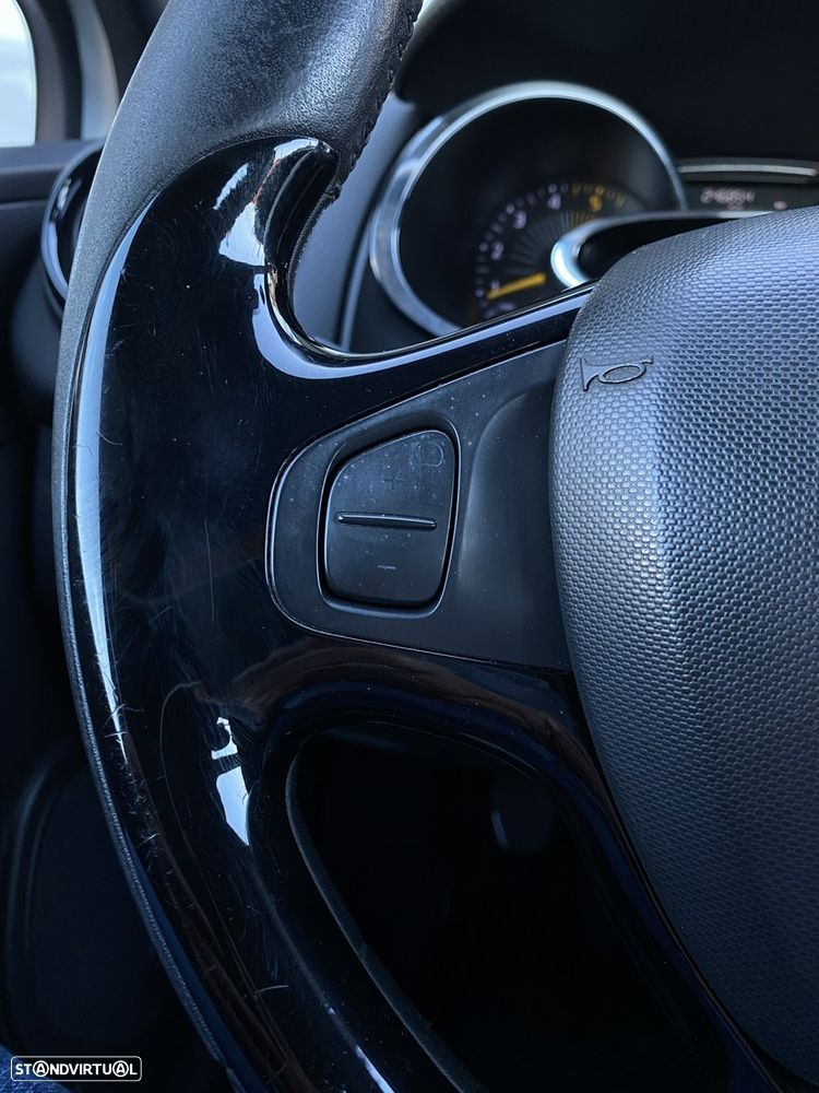 Renault Clio dCi 90 Dynamique - 21