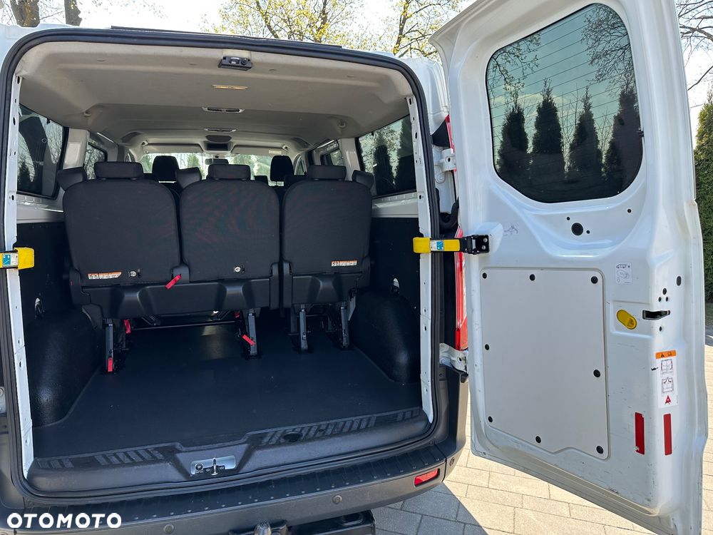 Ford Transit Custom 310 L2H1 Limited - 26