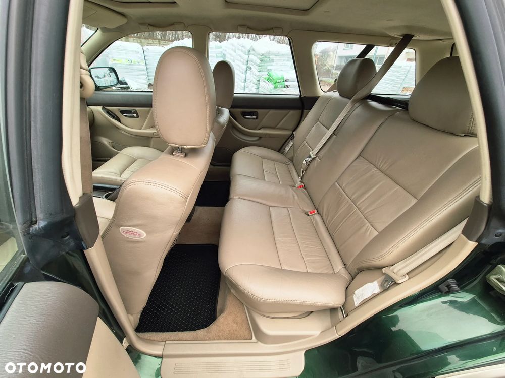 Subaru Outback 3.0 H6 - 16