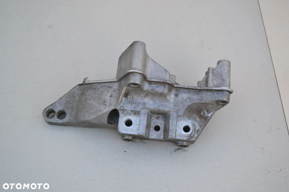 VW AUDI SEAT SKODA 1,4 1,6 ŁAPA WSPORNIK MOCOWANIE SILNIKA 036199275E
