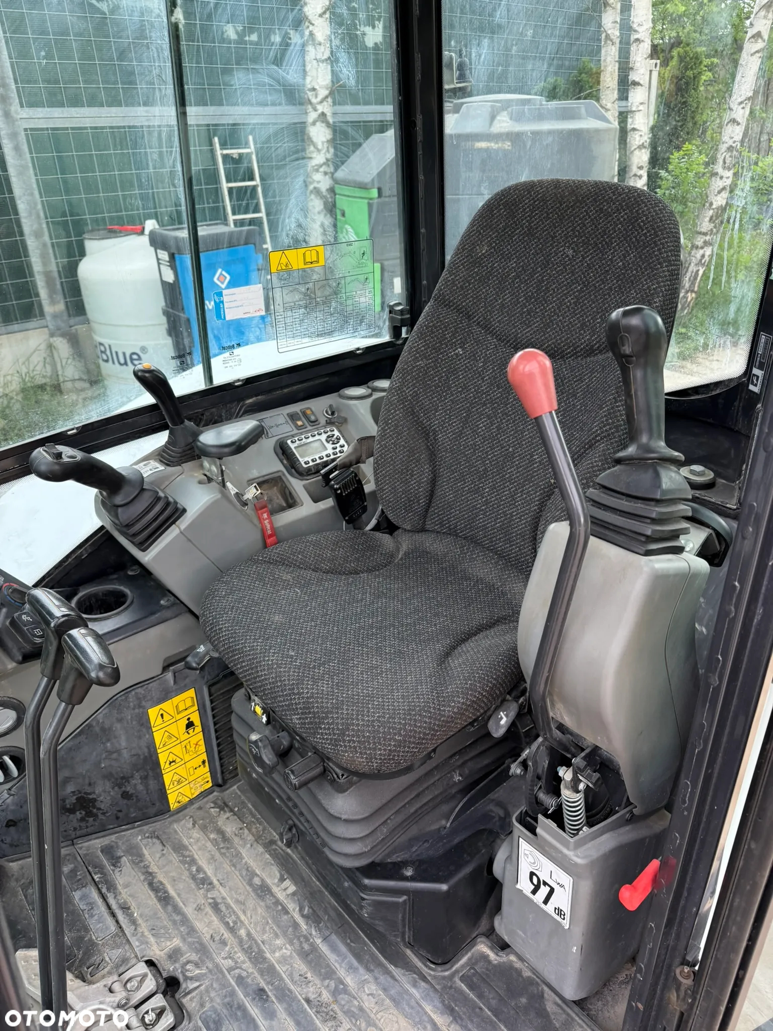 Bobcat E 50 z - Szybkozłacze hydr. , skarpówka hydrauliczna , łyżka 30 cm + 60 cm - 11