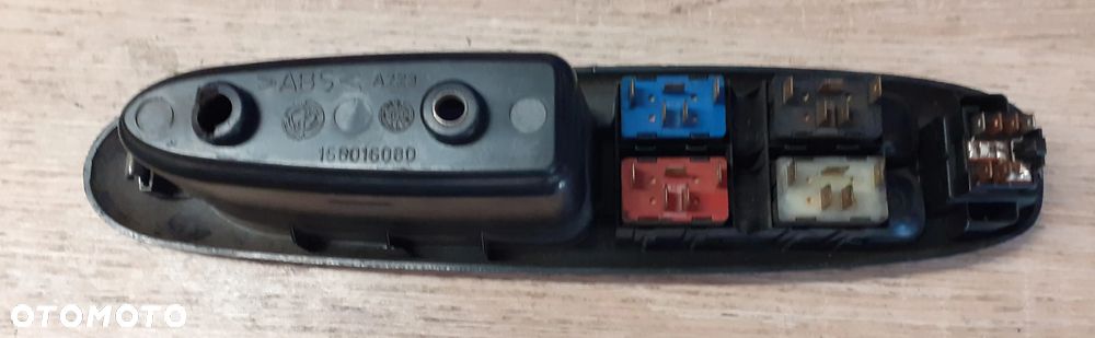PANEL STEROWANIA PRZEŁĄCZNIK SZYB DRZWI KIEROWCY ALFA ROMEO 156 - 2