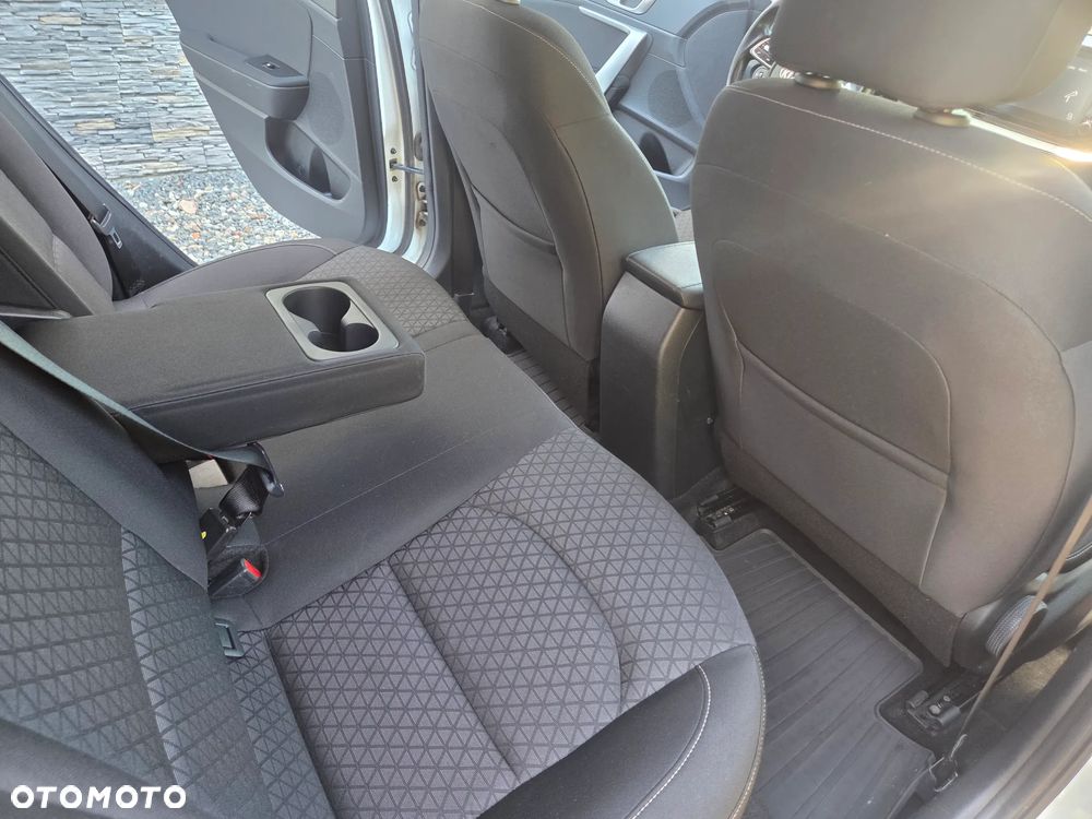 Kia Ceed 1.6 CRDi mHEV L Business Line DCT - 28