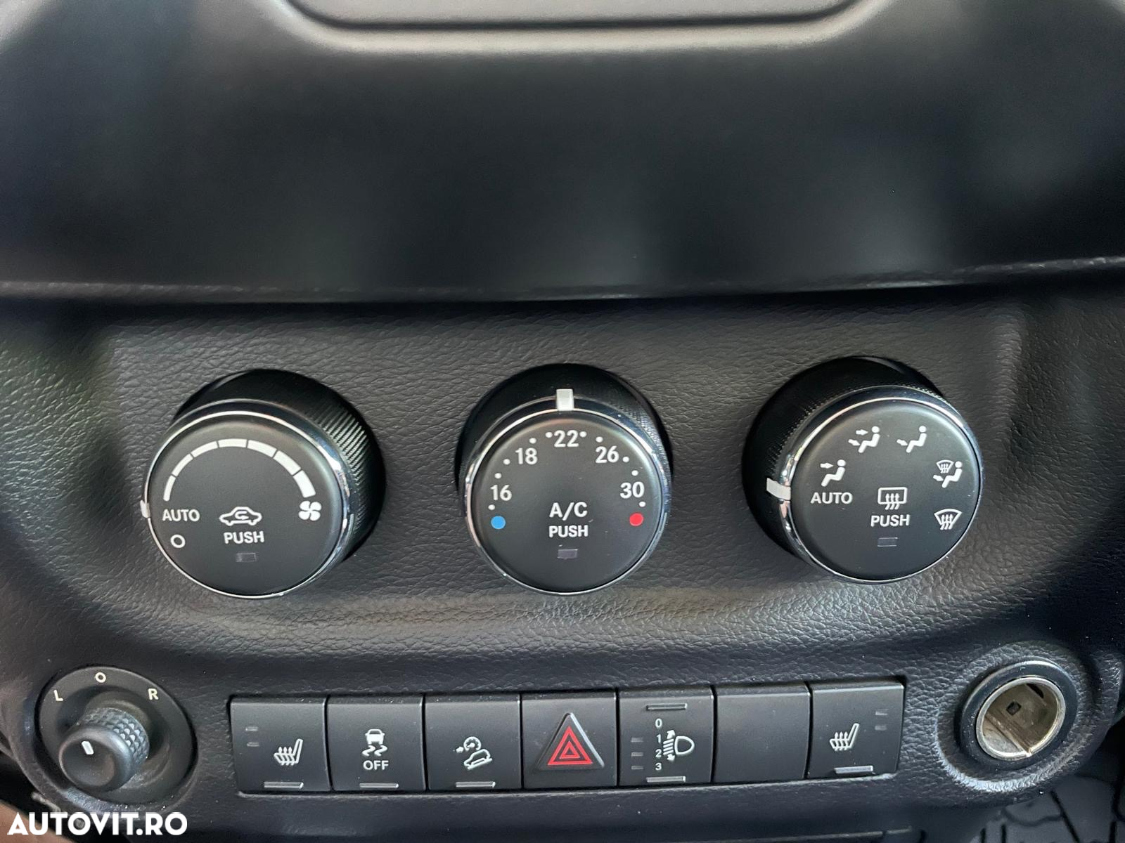Jeep Wrangler Unlimited 2.8 CRD AT 75th Anniversary - 18