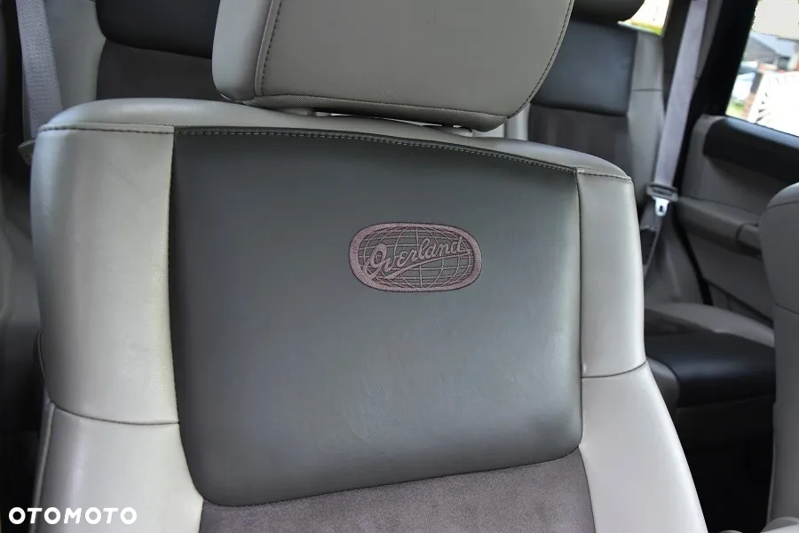 Jeep Commander 3.0 CRD Overland - 22