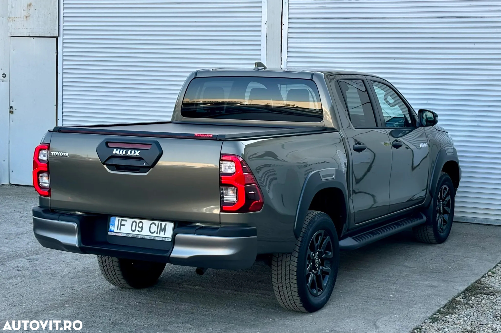 Toyota Hilux 2.8D 204CP 4x4 Double Cab AT Invincible - 14