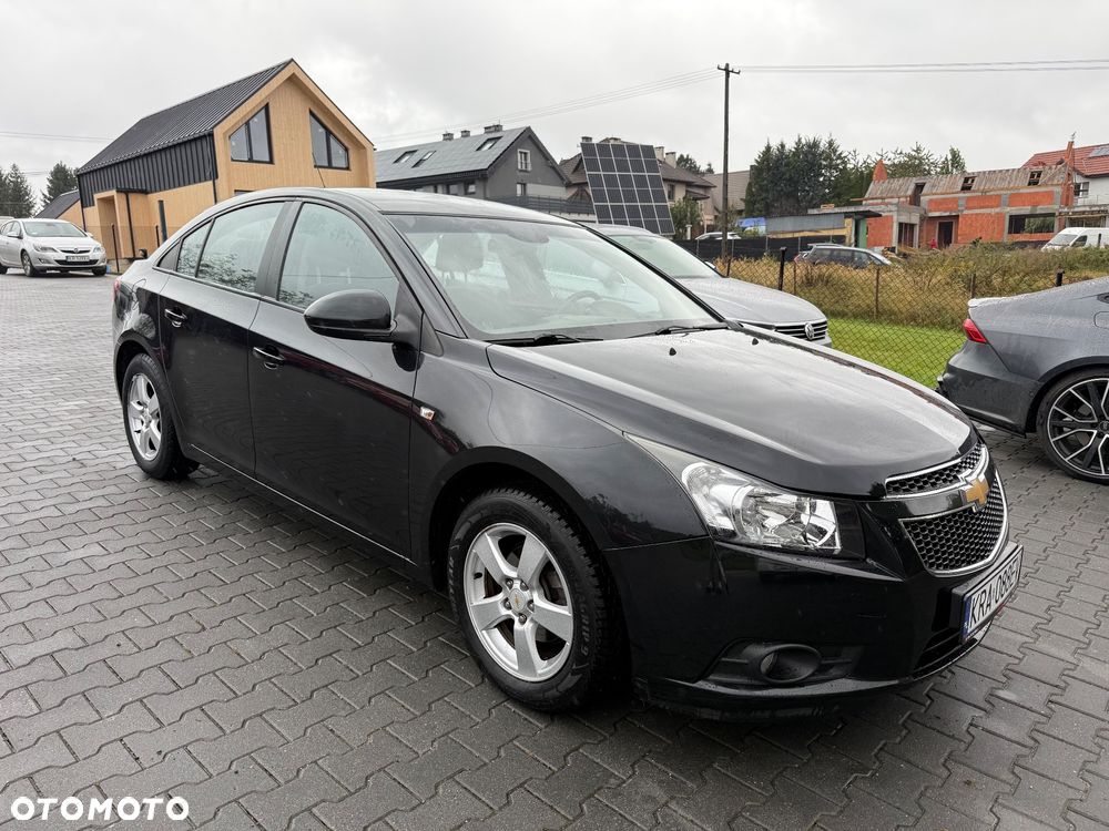 Chevrolet Cruze 1.8 LS+ - 3