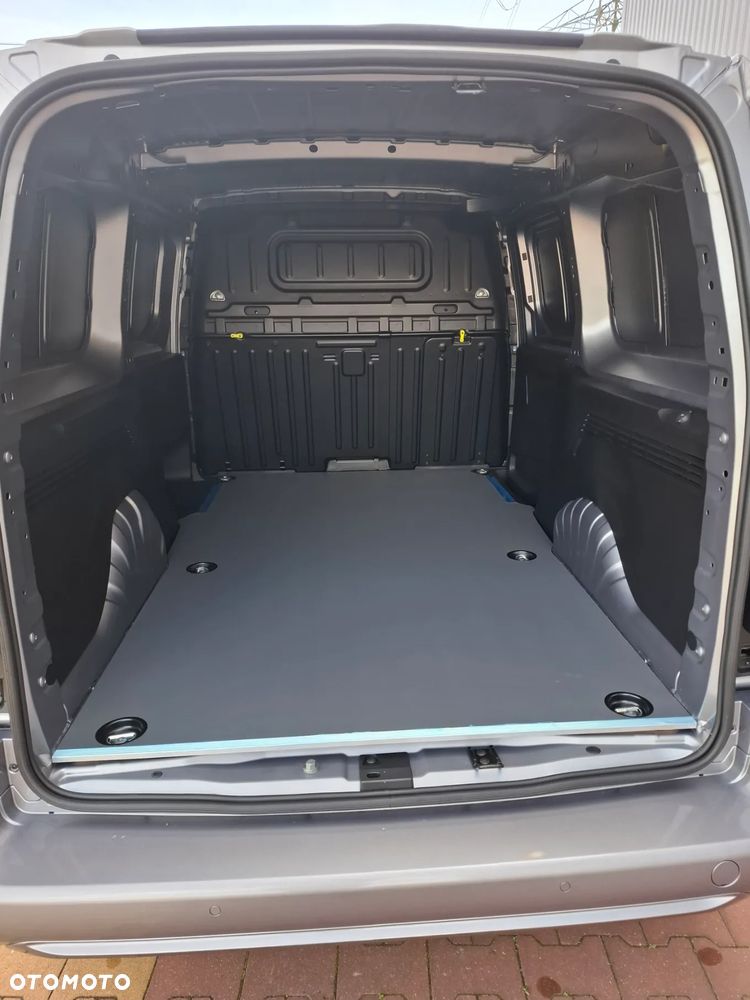 Toyota Proace City - 13