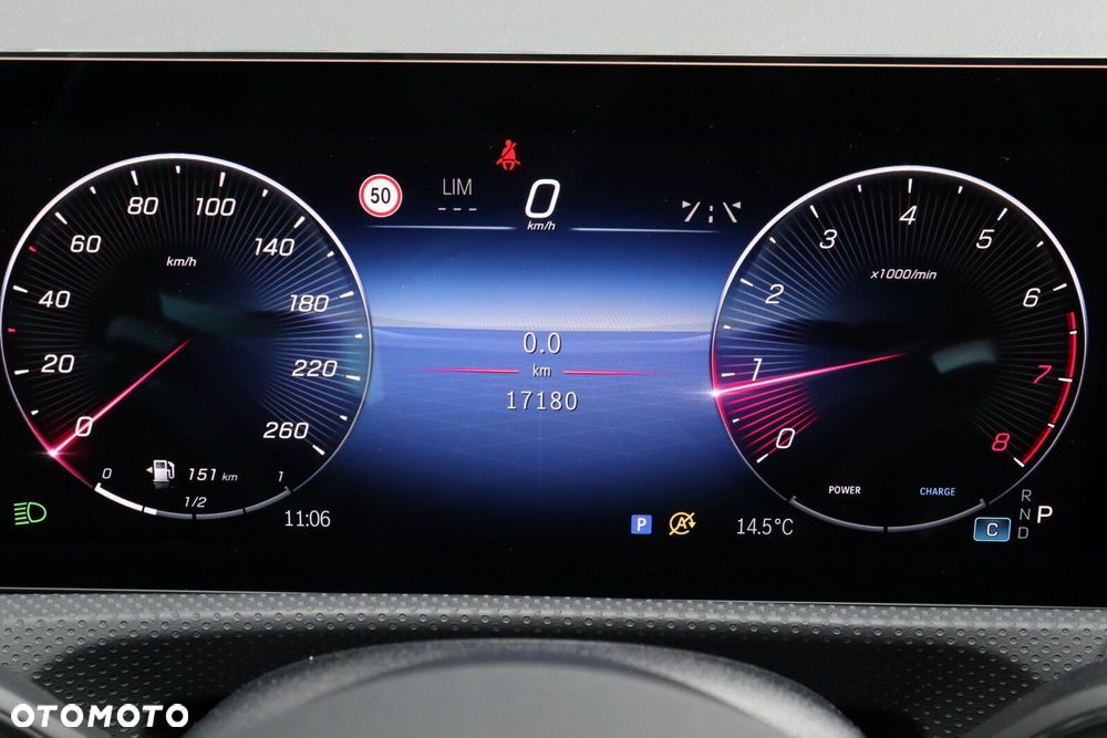 Mercedes-Benz CLA 180 AMG Line 7G-DCT - 15