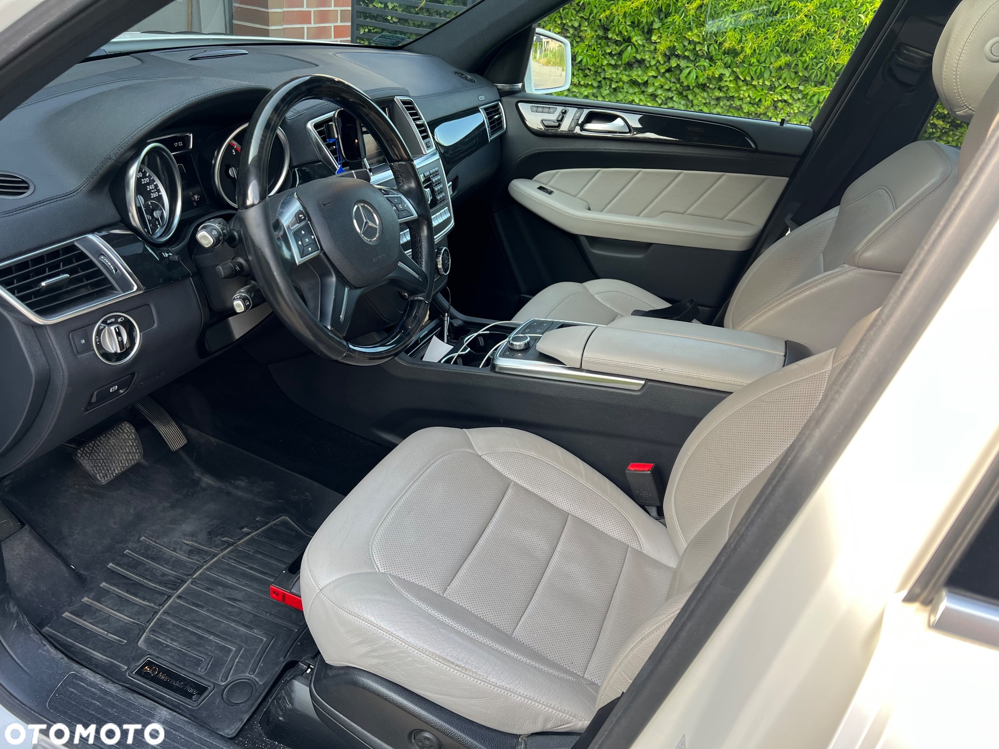 Mercedes-Benz GL 350 BlueTec 4-Matic - 8
