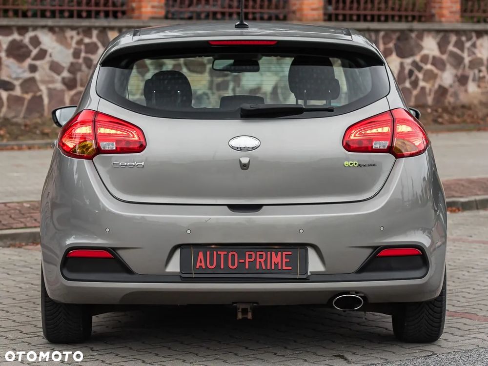 Kia Ceed 1.6 GDI Business Line - 12