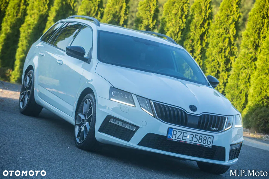 Skoda Octavia 2.0 TDI RS DSG - 11