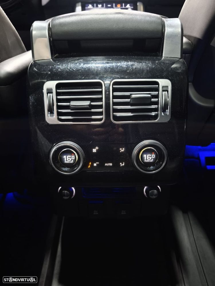 Land Rover Range Rover P400e Plug-in Vogue - 27
