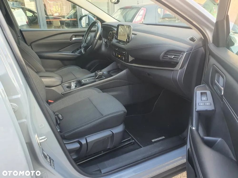 Nissan Qashqai 1.3 DIG-T mHEV 4x4 N-Connecta Xtronic - 5