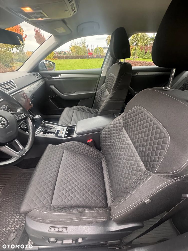 Skoda Superb 2.0 TDI Style DSG - 9