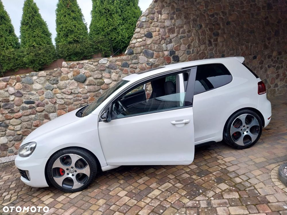 Volkswagen Golf - 31