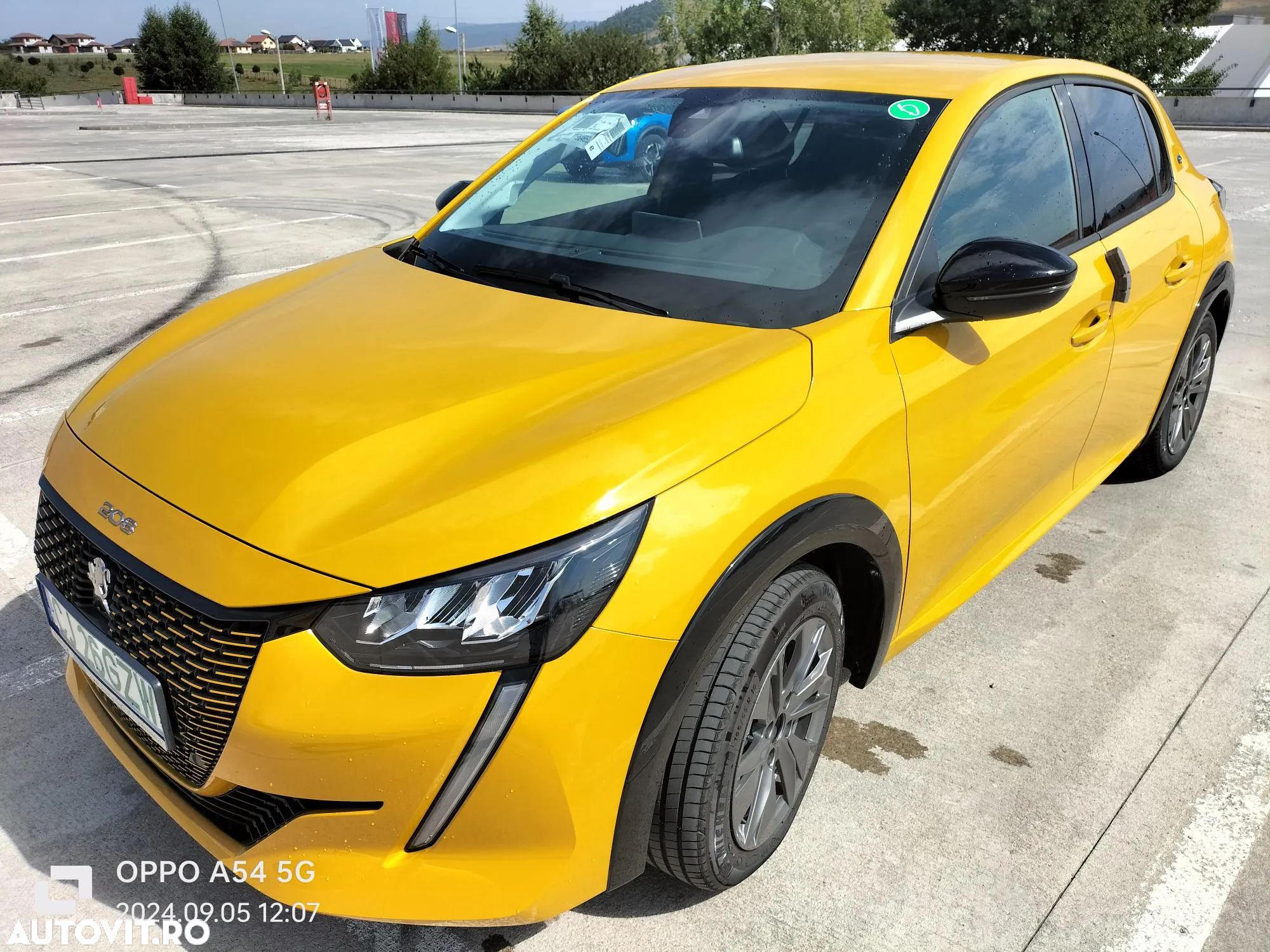 Peugeot 208 e-208 Allure - 1