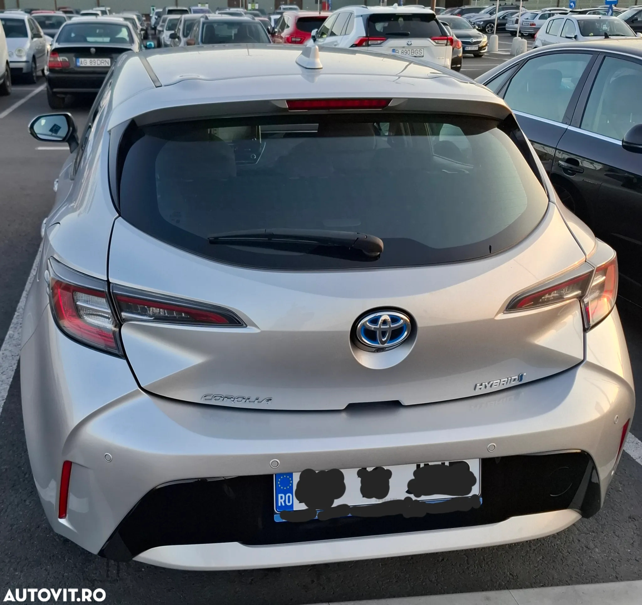 Toyota Corolla 1.8 HSD TS Dynamic - 9