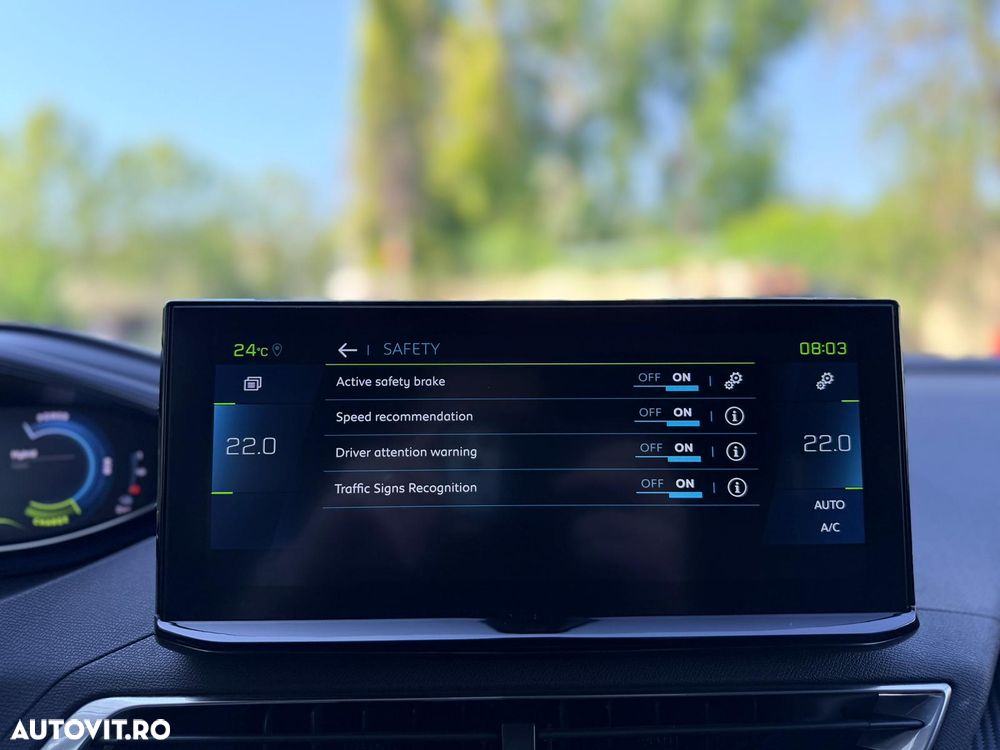 Peugeot 3008 PHEV 225 EAT8 Allure Pack - 17