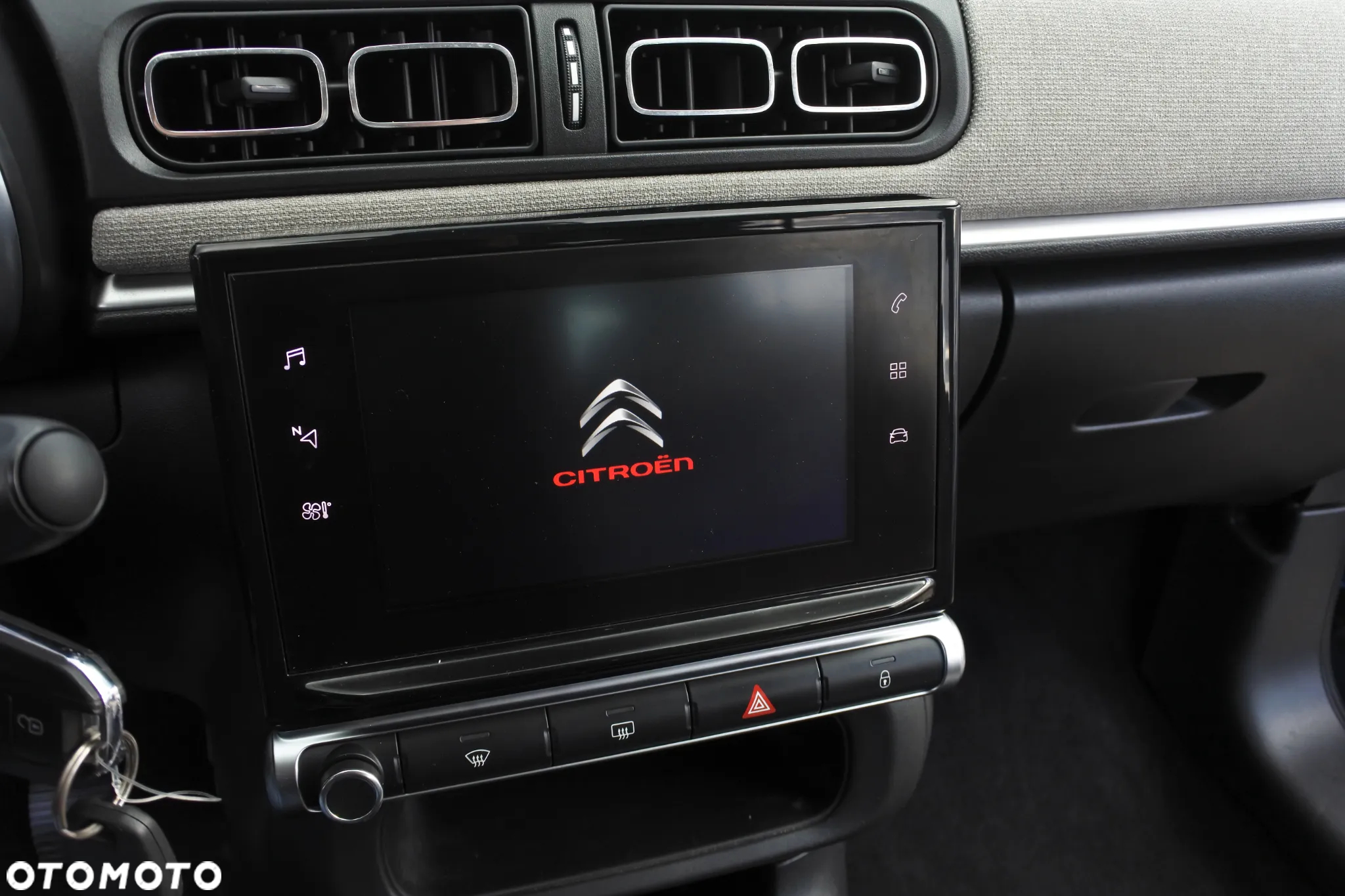 Citroën C3 1.2 PureTech Shine - 23