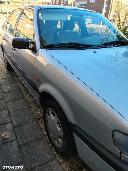 Volkswagen Passat 1.9 TD CL - 2