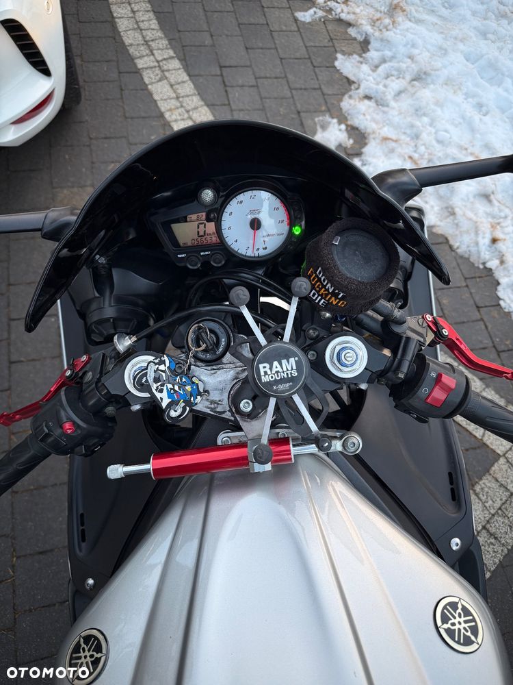 Yamaha R6 - 20